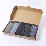 Box mit 5 Boxershorts in verschiedenen Farben aberr ohne Muster oder Streifen